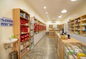 Gili T pharmacy open now
